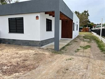https://web5.gallito.com.uy/venta-casa-lagomar-norte-3-dor-ideal-para-renta-inmuebles-25940646