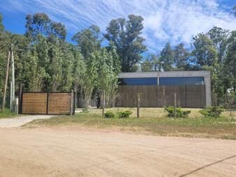 https://web5.gallito.com.uy/galpon-en-alquiler-en-ocean-park-sobre-ruta-inmuebles-27716588
