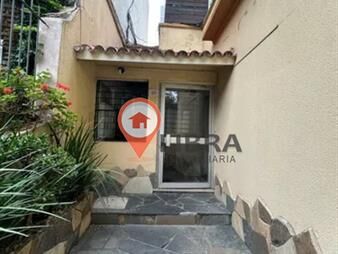 https://www.gallito.com.uy/confortable-casa-de-2-dorm-en-pocitos-inmuebles-27610716