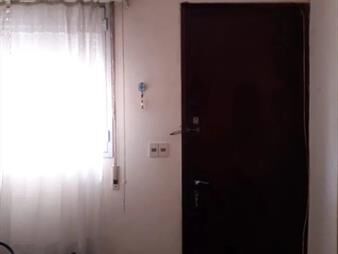 https://web5.gallito.com.uy/ph-en-venta-2-dormitorios-1-baño-y-cochera-la-inmuebles-27195855