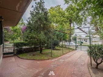 https://www.gallito.com.uy/casa-100-prado-3d-2b-cochera-frente-y-patio-inmuebles-26958870