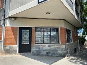 https://web5.gallito.com.uy/casatroja-alquiler-local-comercial-en-parque-batlle-inmuebles-27717045