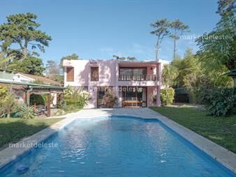 https://web5.gallito.com.uy/casa-en-punta-del-este-mansa-inmuebles-27596396