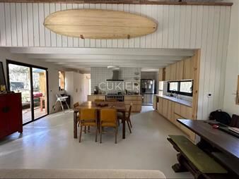 https://www.gallito.com.uy/venta-y-alquiler-anual-de-casa-3-dorm-y-piscina-barra-verde-inmuebles-27717191