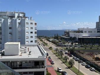 https://www.gallito.com.uy/alquiler-av-chiverta-vista-al-mar-inmuebles-27112947