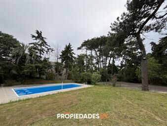 https://web5.gallito.com.uy/casa-en-venta-o-alquiler-anual-zona-cantegril-inmuebles-27108070