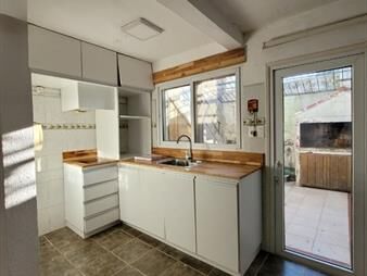 https://web5.gallito.com.uy/apartamento-super-soleado-de-2-dormitorios-inmuebles-27696257