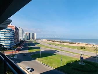 https://web5.gallito.com.uy/apartamento-en-venta-de-3-dormitorios-en-torre-inmuebles-19576574