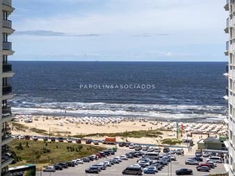 https://web5.gallito.com.uy/departamento-en-venta-en-torre-imperiale-punta-inmuebles-24965705