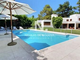 https://web5.gallito.com.uy/espectacular-casa-en-venta-en-golf-punta-del-inmuebles-27190067