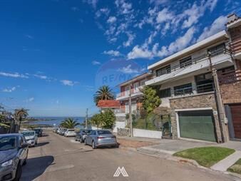 https://web5.gallito.com.uy/venta-casa-punta-gorda-a-pasos-del-mar-con-vista-inmuebles-27722884