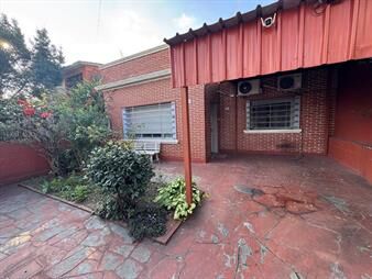 https://www.gallito.com.uy/hermosa-casa-en-sayago-cochera-jardin-y-gran-fondo-inmuebles-27489443