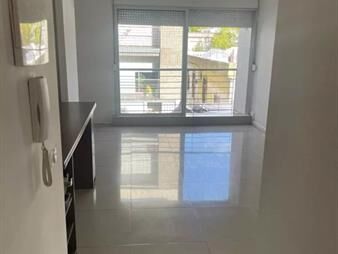 https://web5.gallito.com.uy/apto-con-renta-en-venta-2-dorm-1-baño-y-inmuebles-27113326