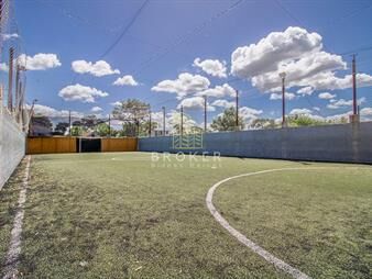 https://web5.gallito.com.uy/venta-de-local-comercial-y-cancha-de-futbol-5-inmuebles-25261905