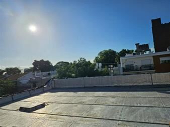 https://web5.gallito.com.uy/casa-en-venta-tres-dormitorios-parrillero-tres-cruces-inmuebles-27723166