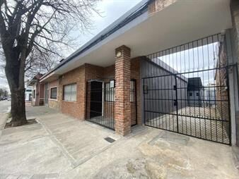 https://web5.gallito.com.uy/alquiler-casa-centrica-3-dormitorios-en-pando-inmuebles-27723312