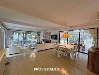 https://web5.gallito.com.uy/alquiler-de-temporada-casa-de-7-dormitorios-inmuebles-27723415