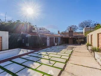 https://web5.gallito.com.uy/venta-casa-punta-gorda-4-dormitorios-y-piscina-inmuebles-27565599