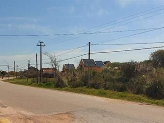 https://web5.gallito.com.uy/terreno-en-venta-sobre-santa-teresa-en-p-ddiablo-inmuebles-27723614