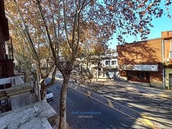 https://web5.gallito.com.uy/venta-casa-de-altos-6-dormitorios-azotea-con-parrillero-inmuebles-27434410