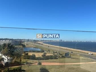 https://www.gallito.com.uy/apartamento-en-alquiler-anual-punta-del-este-inmuebles-27607856