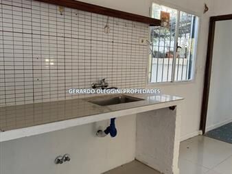 https://web5.gallito.com.uy/alquiler-casita-al-fondo-2-dor-shangrila-sur-inmuebles-27484437