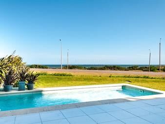https://web5.gallito.com.uy/apartamento-en-venta-en-planta-baja-en-tiburon-inmuebles-19879302