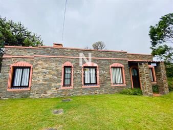 https://web5.gallito.com.uy/casa-en-venta-a-una-cuadra-del-mar-tres-dormitorios-inmuebles-23098136