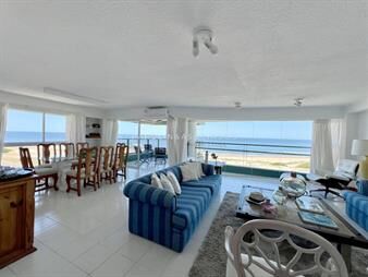 https://web5.gallito.com.uy/apartamento-en-venta-de-3-dormitorios-en-punta-inmuebles-27726741