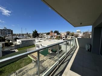 https://web5.gallito.com.uy/hermoso-monoambiente-con-excelente-ubicacion-en-rambla-cost-inmuebles-27723217