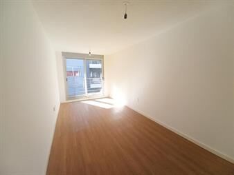 https://web5.gallito.com.uy/venta-apartamento-un-dormitorio-y-terraza-en-agraciada-y-su-inmuebles-27576017