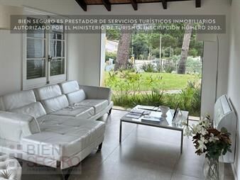https://www.gallito.com.uy/impecable-propiedad-ideal-clinica-o-institucion-inmuebles-26391741