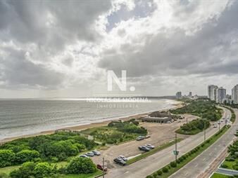 https://web5.gallito.com.uy/hermoso-departamento-con-agradable-vista-al-mar-inmuebles-27497851