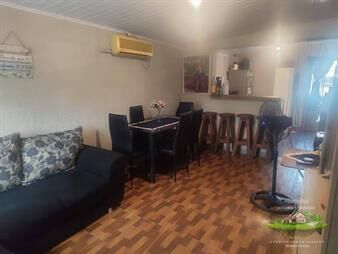 https://web5.gallito.com.uy/se-vende-linda-casa-tres-dormitorios-barrio-inmuebles-26912463