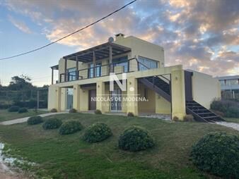https://web5.gallito.com.uy/hermosa-casa-en-venta-y-alquiler-de-3-dormitorios-inmuebles-25035286