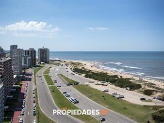 https://web5.gallito.com.uy/hermoso-pent-house-en-torre-imperiale-venta-en-inmuebles-27043120