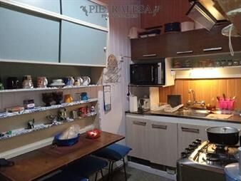 https://web5.gallito.com.uy/apartamento-en-venta-2-dormitorios-1-baño-y-inmuebles-23840399