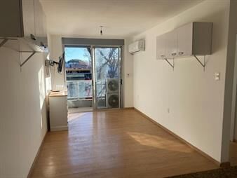 https://web5.gallito.com.uy/al-frente-living-2-dorm-parrillero-de-uso-comun-inmuebles-27727536