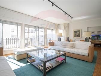 https://web5.gallito.com.uy/venta-apartamento-pta-carretas-4-dormitoriosserv-inmuebles-27730864