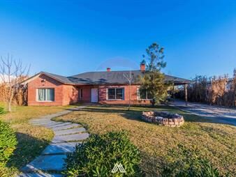 https://web5.gallito.com.uy/casa-3-dormitorios-en-alquiler-colinas-de-carrasco-inmuebles-27731000