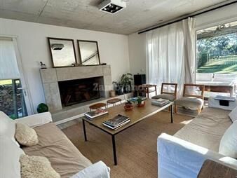 https://www.gallito.com.uy/venta-casa-altos-de-la-tahona-inmuebles-27695537