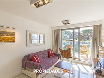https://www.gallito.com.uy/dpto-1-dorm-y-medio-en-playa-brava-edificio-con-inmuebles-27731063