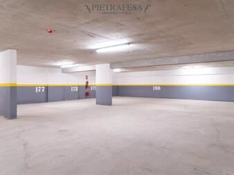 https://web5.gallito.com.uy/garaje-en-venta-reconquista-ciudad-vieja-inmuebles-24896741