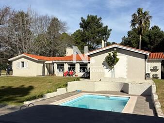 https://web5.gallito.com.uy/casa-de-5-dormitorios-en-punta-del-este-inmuebles-27731455