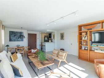 https://web5.gallito.com.uy/venta-de-apartamento-3-dormitorios-en-carrasco-inmuebles-27731004