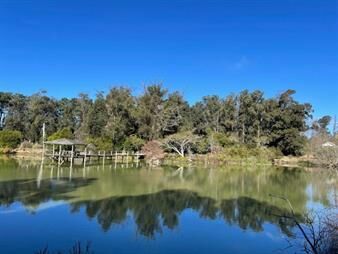 https://www.gallito.com.uy/venta-terreno-esquinero-en-country-privado-la-inmuebles-27058443