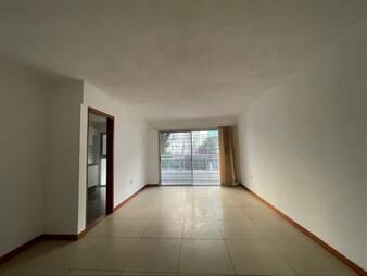 https://web5.gallito.com.uy/alquiler-apartamento-de-2-dorm-2-baños-y-gge-inmuebles-27473259