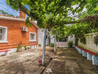 https://web5.gallito.com.uy/vendo-hogar-de-ancianos-en-avinstrucciones-inmuebles-27373257