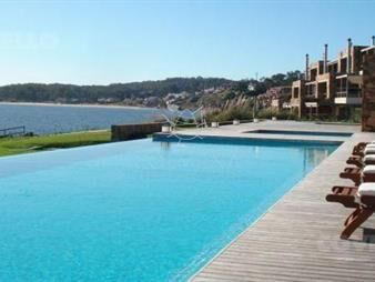 https://web5.gallito.com.uy/apto-en-punta-ballena-inmuebles-27638532