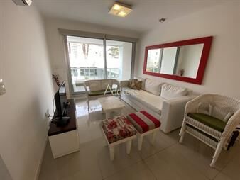 https://www.gallito.com.uy/apartamento-en-brava-inmuebles-23644543